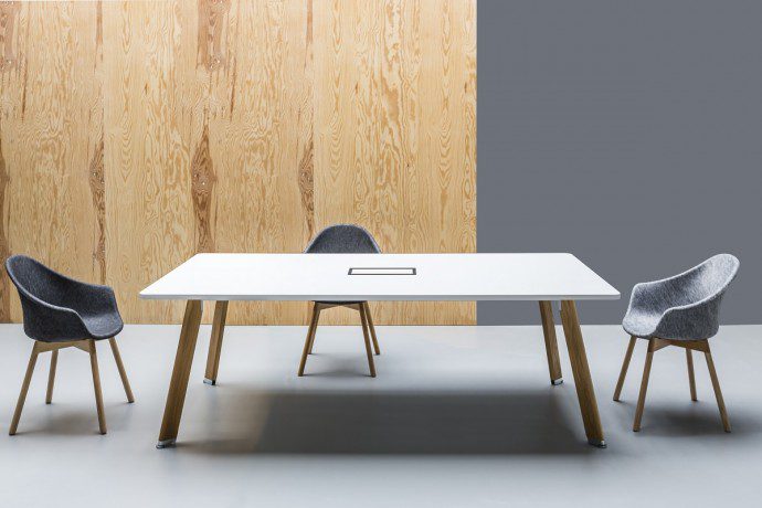 Stół konferencyjny System: Simplic Krzesło System: Mamu